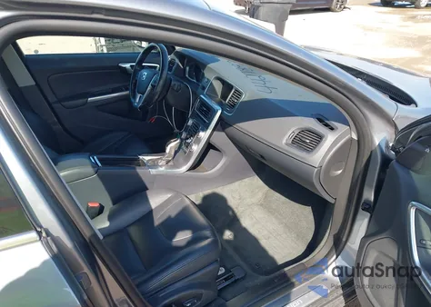 2018 Volvo S60 Inscription T5 из США, поврежденный, VIN LYV402TK3JB168956